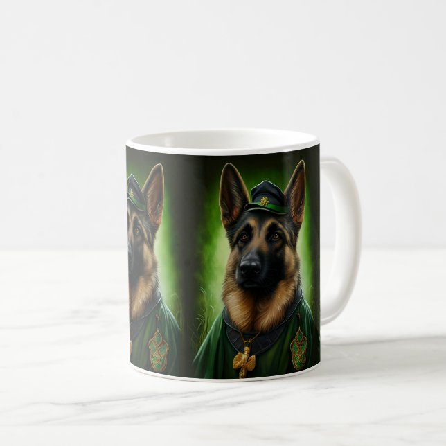 Tysk Shepherd Hund i St. Patrick Dress Kaffemugg (Framsida höger)