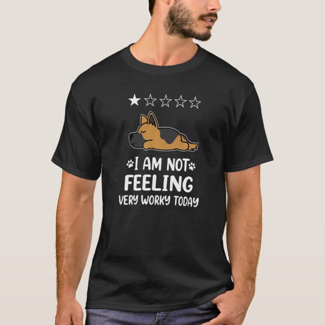 Tysk Shepherd Hund Ssov... Jag känner mig inte sär T Shirt (Framsida)
