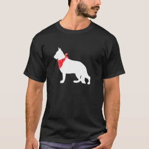 Tysk Shepherd Hund Wearing Red Bandana T Shirt