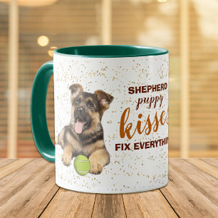 Tysk Shepherd Puppy Kisses Åtgärda allt Mugg