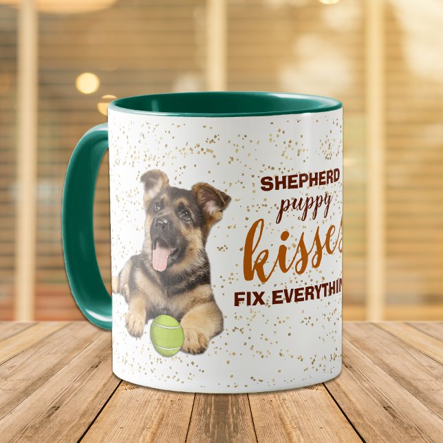 Tysk Shepherd Puppy Kisses Åtgärda allt Mugg (Skapare uppladdad)