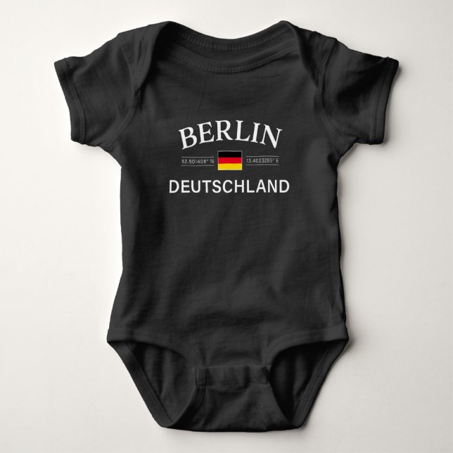 Tyska Berlin Deutschland Koordinates T Shirt (Framsida)