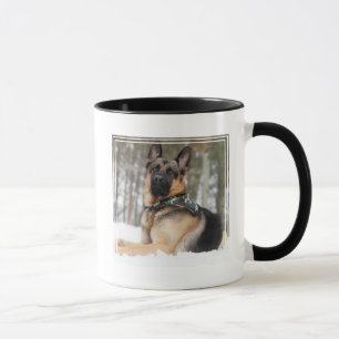 Tyska herde i Snö Mugg