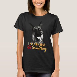 Tyska shepherd är inte något. t shirt