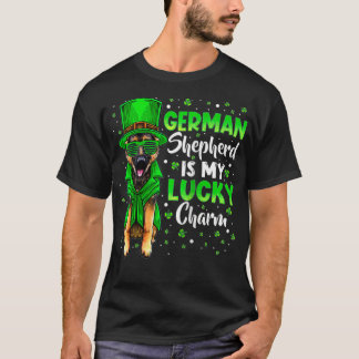Tyska shepherd är min Lucky Charm St patricks day T Shirt