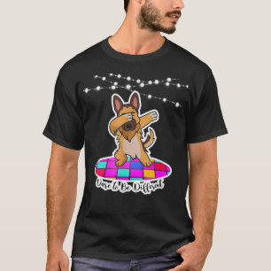 Tyska shepherd Dabbing Dare to be Different pet d T Shirt