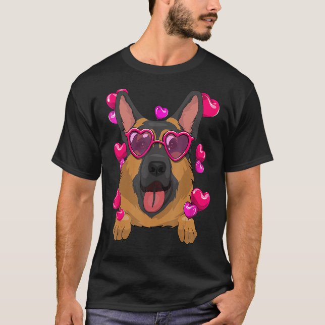 Tyska shepherd Valentines day Heart Glasses Funny T Shirt (Framsida)