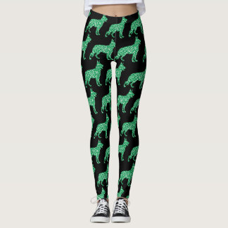 Tyska shepherd with Shamrocks Leggings