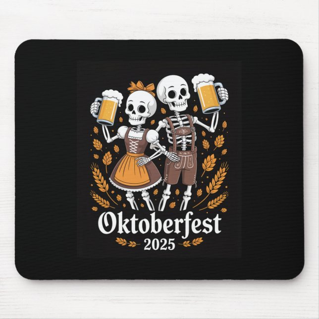 Tyska Skeleton Halloween Lederhosen Funny 2025 Musmatta (Framsidan)