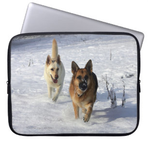 Tysken valler spring i snön laptop sleeve