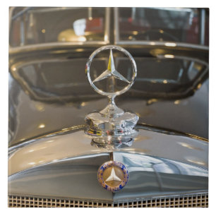 Tyskland, Baden-Wurttemberg, Stuttgart. Mercedes Kakelplatta