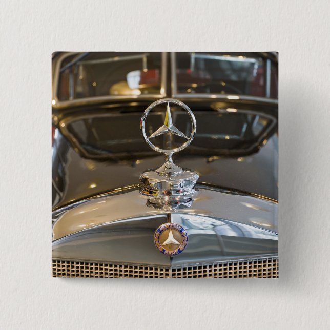 Tyskland, Baden-Wurttemberg, Stuttgart. Mercedes Knapp (Framsida)