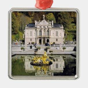 Tyskland, Bayern, Linderhof slott. Linderhof Julgransprydnad Metall