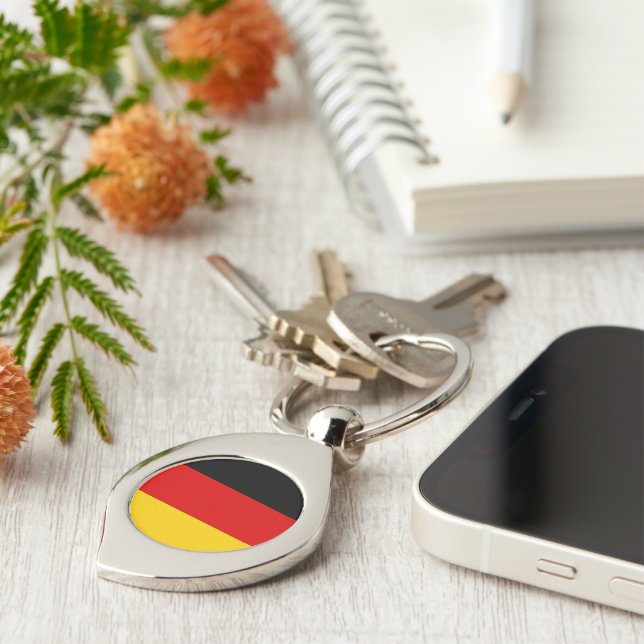 Tysklands flagga swirl silverfärgad nyckelring (Sidan)