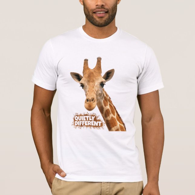 Tyst annorlunda Giraffe - Giraffe Art T Shirt (Framsida)