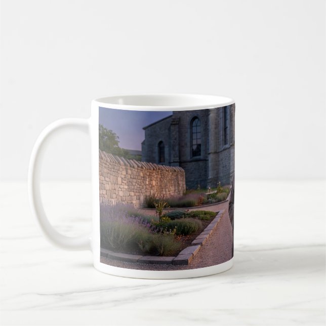 Tyst belgiskt kloster Souvenir Mugg (Vänster)