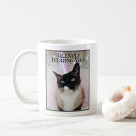 Tyst dömande av dig i Rosa Tutu Kaffemugg