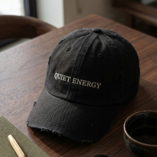 Tyst energisk svart baseballkeps med slitna detalj broderad keps