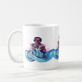 Tyst minne blå händer kaffemugg