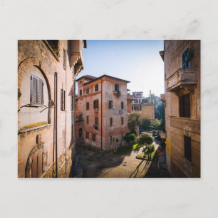 Tyst pittoresk gata i Rom Italien vykort
