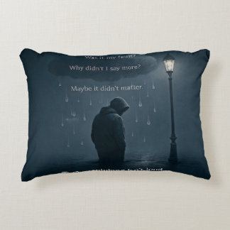 Tyst Spiral - realistisk övertankning Prydnadskudde