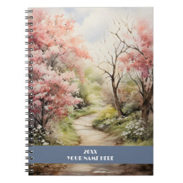 Tyst väg genom rosa anteckningsbok