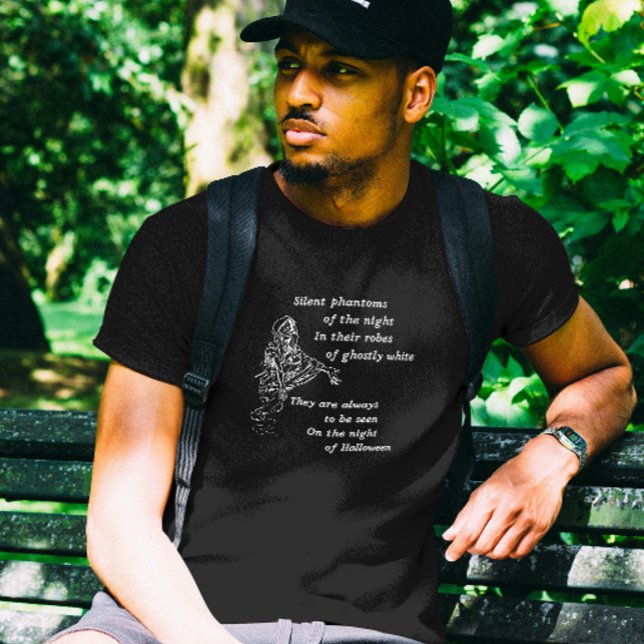 Tysta fantomer på natten - Vintage Halloween T Shirt (Skapare uppladdad)