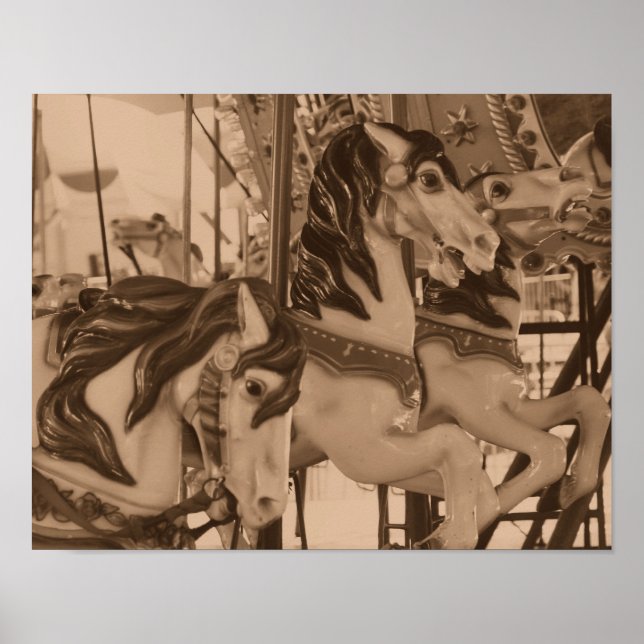 Tysta prancers Carousel Horses in Sepia Brown Poster (Framsidan)