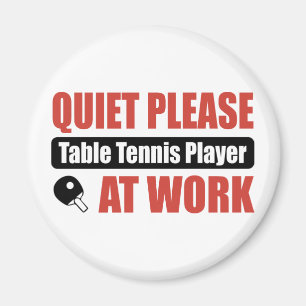 Tystnaden behar bordtennisspelare på arbete magnet