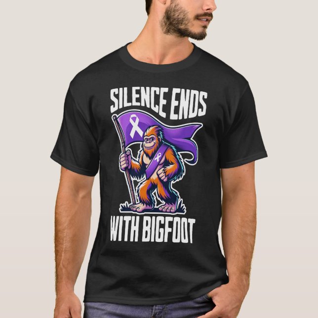 Tystnaden slutar med Bigfoot T Shirt (Framsida)