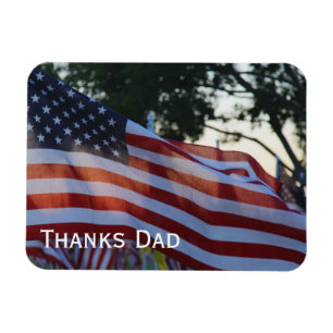 U.S.A. Memorial Day Flaggor som vakar i Vind Magnet