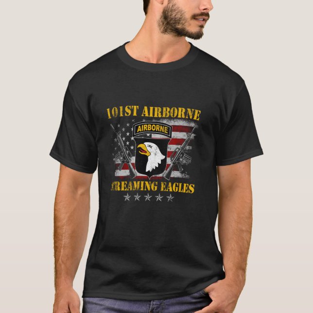 U S Army 101st Airborne Division Veteran Screaming T Shirt (Framsida)