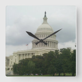 U.S. Capitol Building med molnig himmel Fyrkantig Klocka