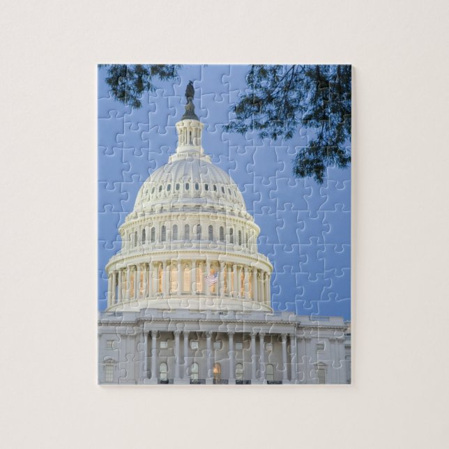 U.S. Capitol i skymningen, Washington D.C. (distri Pussel (Vertikal)