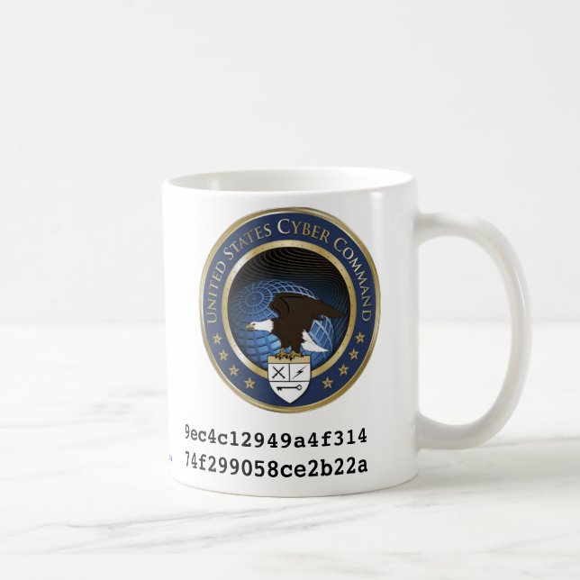 U.S. Cyberen befaller Kaffemugg (Höger)