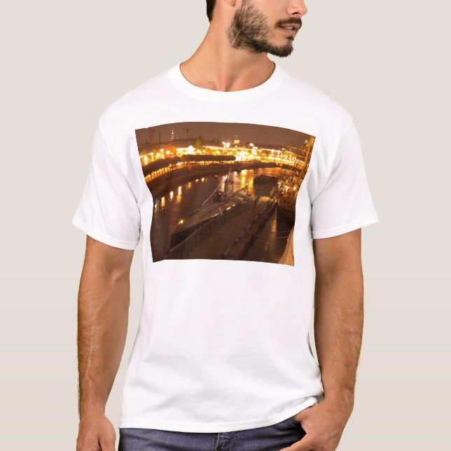 Ubåt i St Petersburg Tee Shirt (Framsida)