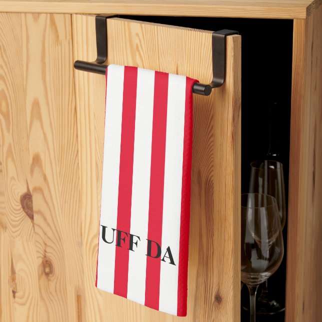 Uff Da röda randiga kökshanddukar (Thirds Fold)