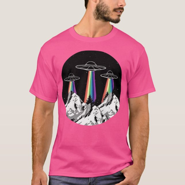 Ufo Abduction Flies Saucer Graphic T Shirt (Framsida)