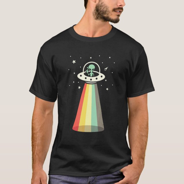 Ufo Alien Galaxy Retro Science fiction Believer T Shirt (Framsida)