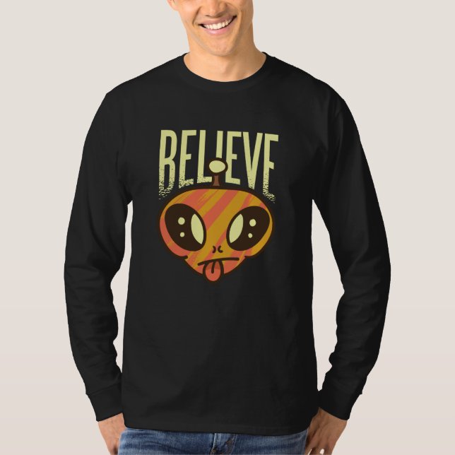 Ufo Alien Slogan for Men and Women T Shirt (Framsida)