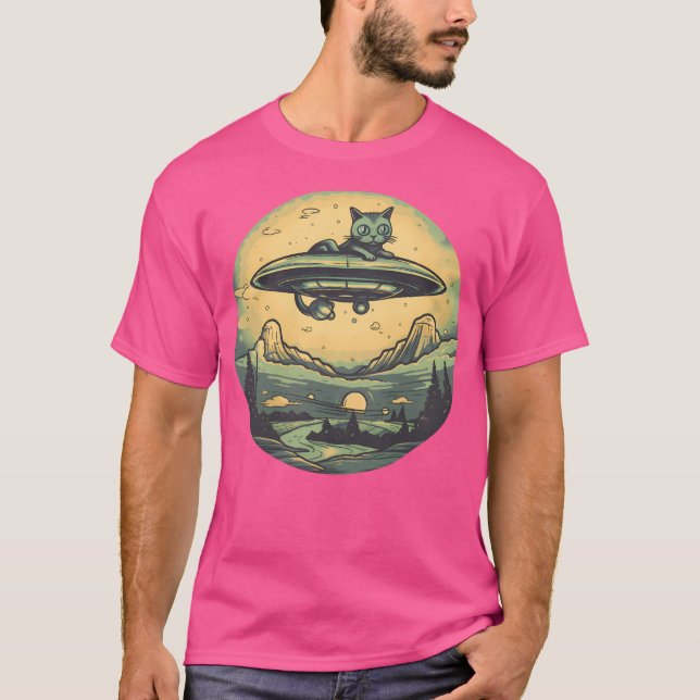 Ufo Cat at Wilderness T Shirt (Framsida)