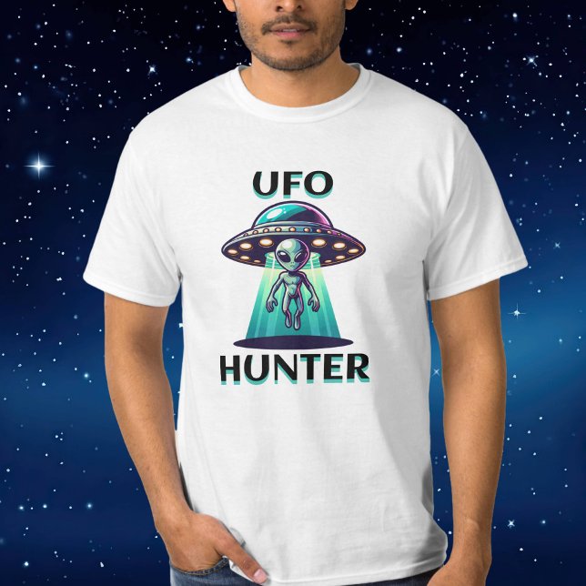 UFO Hunter | Ai Art med UFO och Alien T Shirt (Skapare uppladdad)