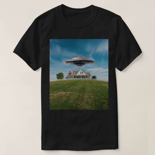 UFO in Yard Black Manar-Shirt T Shirt (Design framsida)