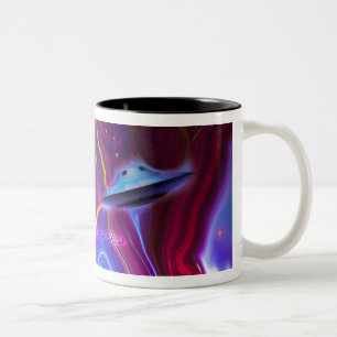 Ufo-magenta dimensionerar muggen Två-Tonad mugg