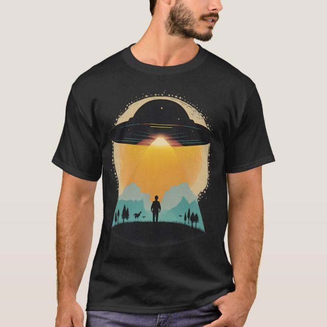 Ufo Mountain Abduction T Shirt (Framsida)