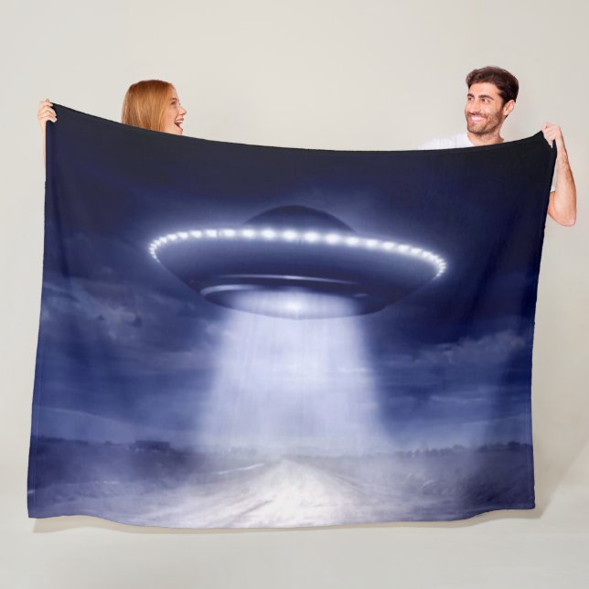 UFO ÖVER LONELY VÄG FLEECEFILT (På plats)