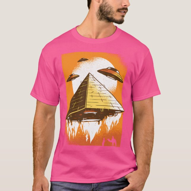 Ufo Pyramid I Utomjordingar Ufo Day T Shirt (Framsida)