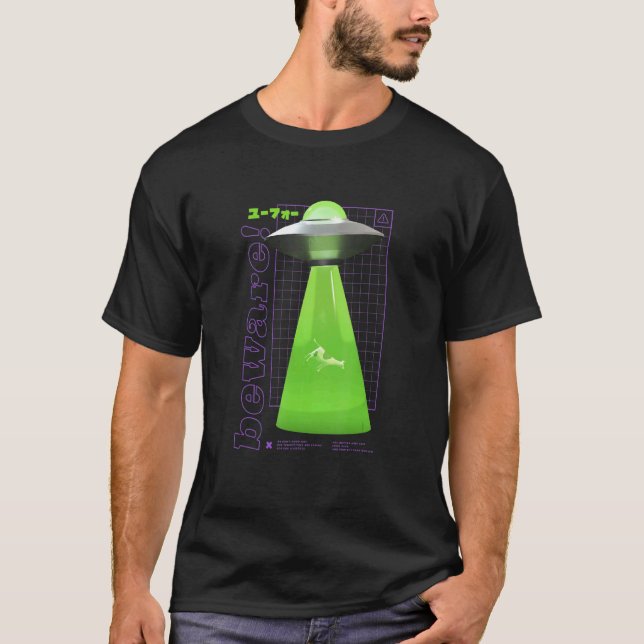 Ufo Vaporwave Astronaut Astral Cosmic for Space T Shirt (Framsida)