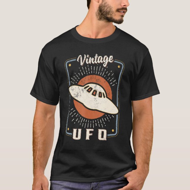 UFO Vintage Retro Classic Love T Shirt (Framsida)