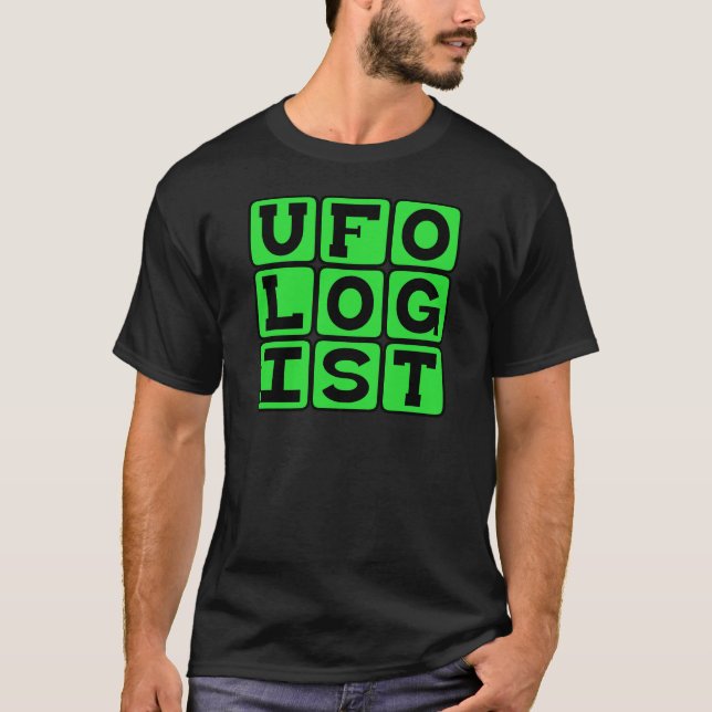 Ufolog, Studie av flygande tefat Tröja (Framsida)
